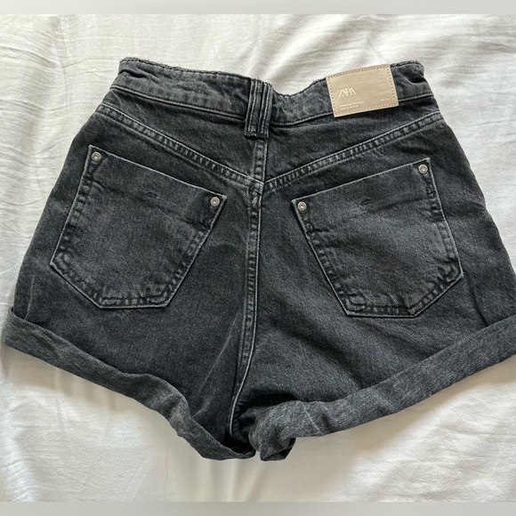 Zara High Waisted denim shorts Size 2 - Picture 3 of 4